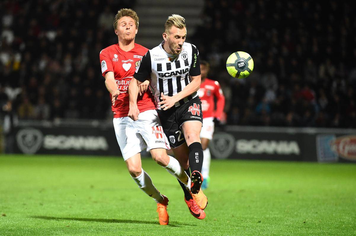 法甲欧战冲刺 VS 保级泥潭！里尔主场狂轰，昂热伤病潮下能守平吗？